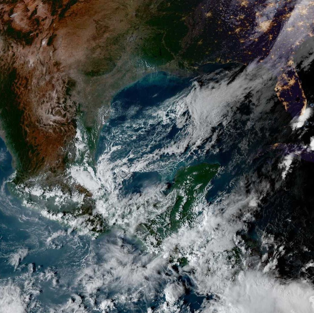 Advierten por posible formación de ciclón Tico en el Pacífico mexicano