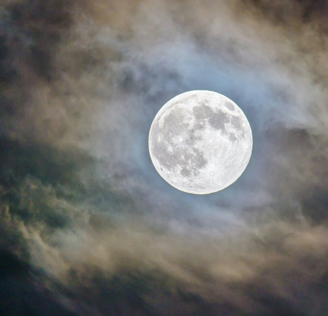 Luna Llena Noviembre 2025. Superluna del Cazador