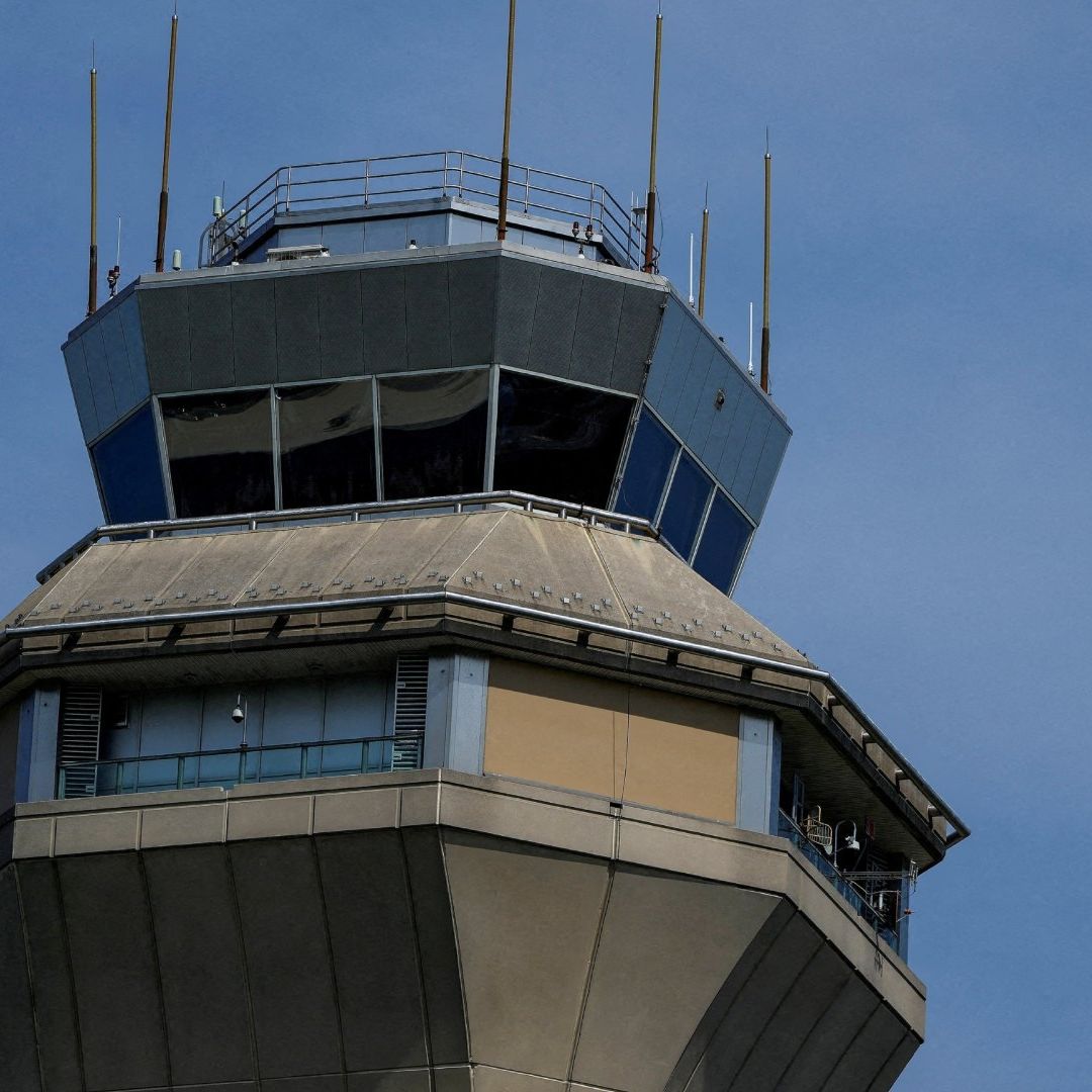 Limitan llegadas de vuelos a aeropuerto de Nueva Jersey
