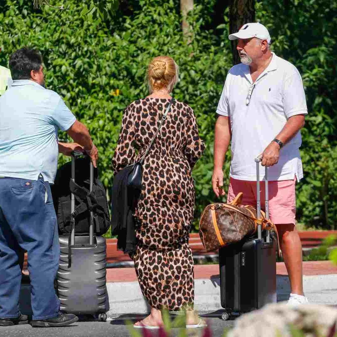 EU emite alerta a viajeros por conflictos entre taxistas y Uber en Quintana Roo