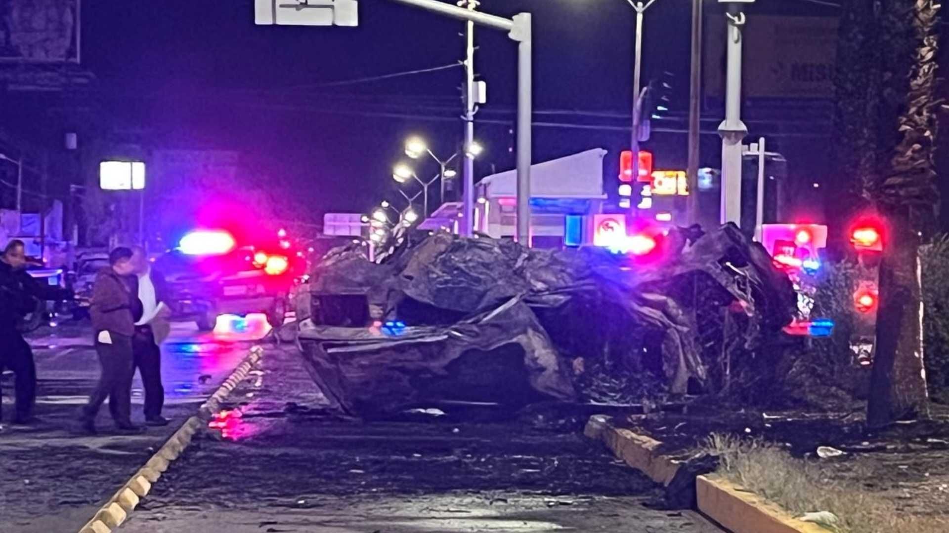 Camioneta se Incendia Tras Accidente en Ciudad Juárez | Foto: N+