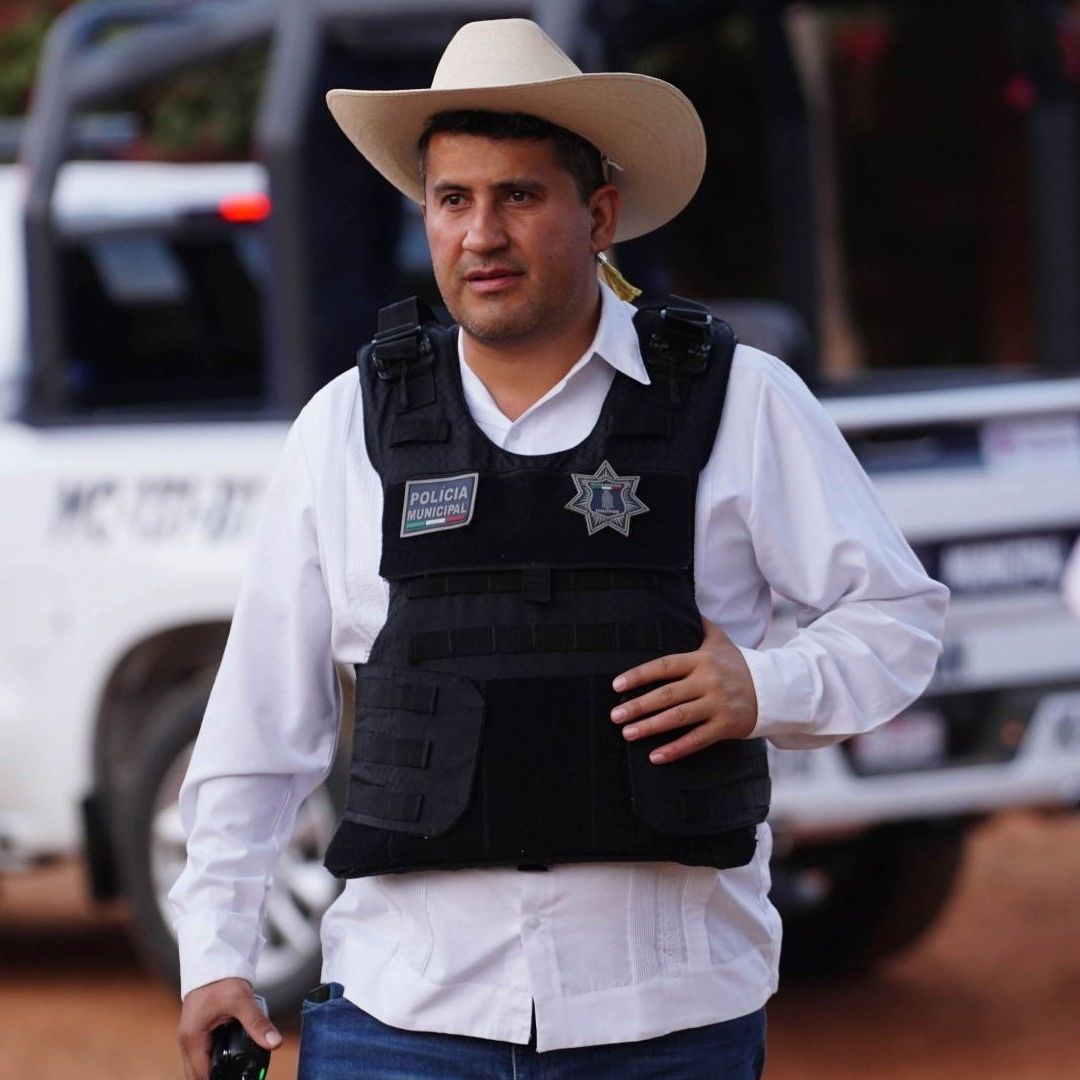 Carlos Manzo ofreció millón a policías