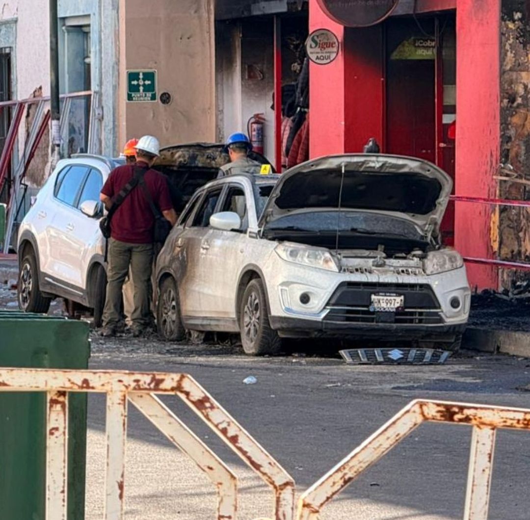 Explosión en Transformador Causa de Incendio en Waldos Hermosillo, Sonora