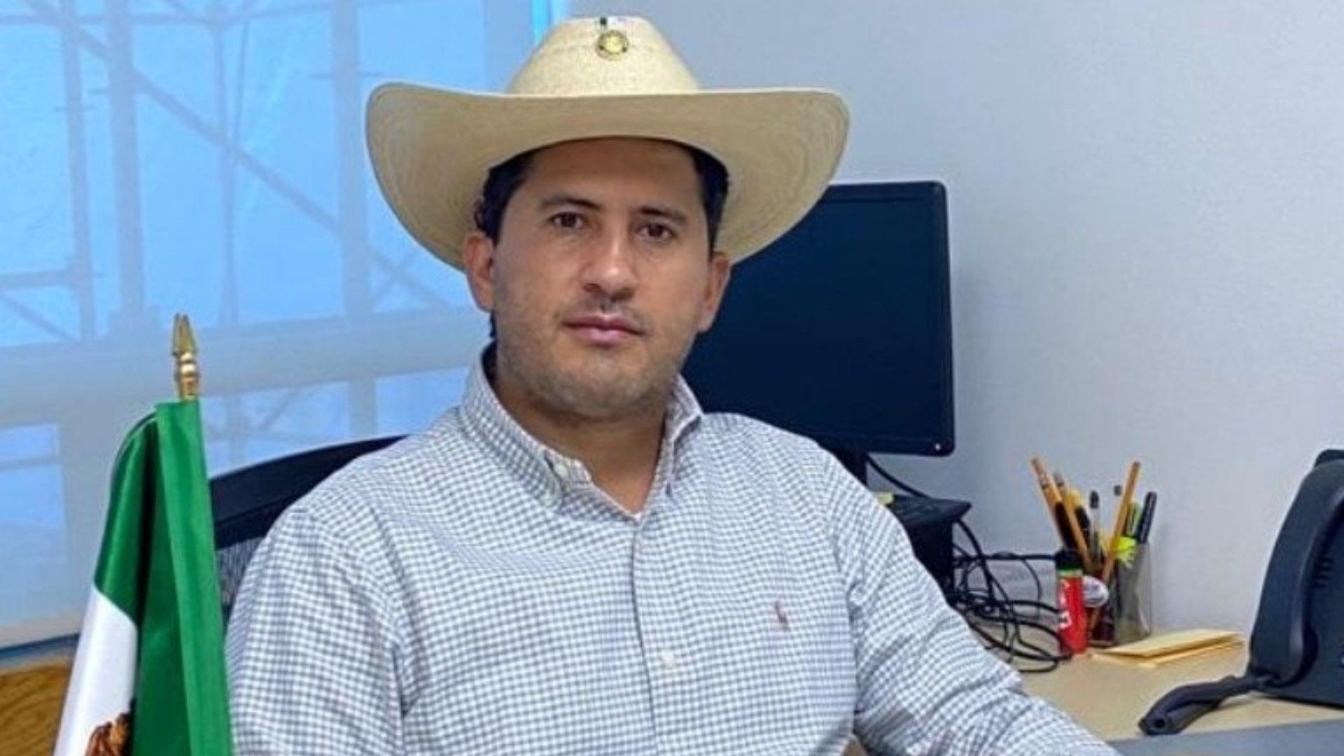 Atacan a balazos a Carlos Manzo, alcalde de Uruapan
