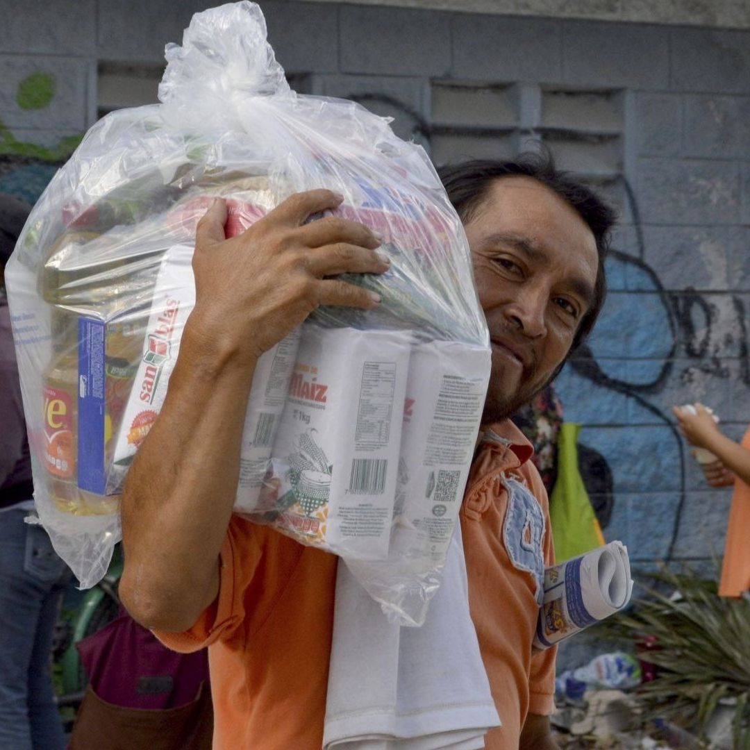 Aguinaldo 2025: ¿Te Ofrecen Despensa en Lugar de Dinero? Así Exiges la Transferencia Completa