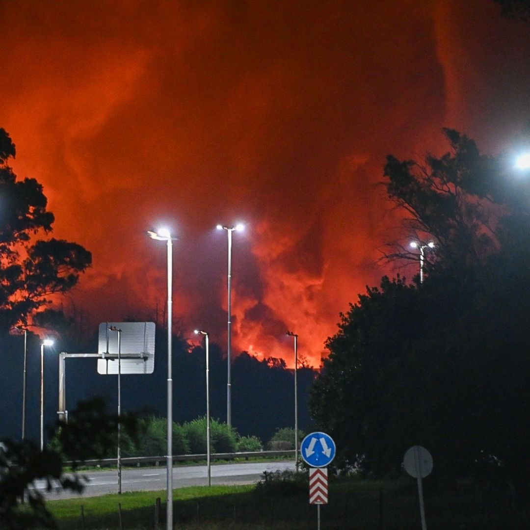Incendio Provoca Explosión en Complejo Industrial en Argentina; Reportan Más de 20 Heridos