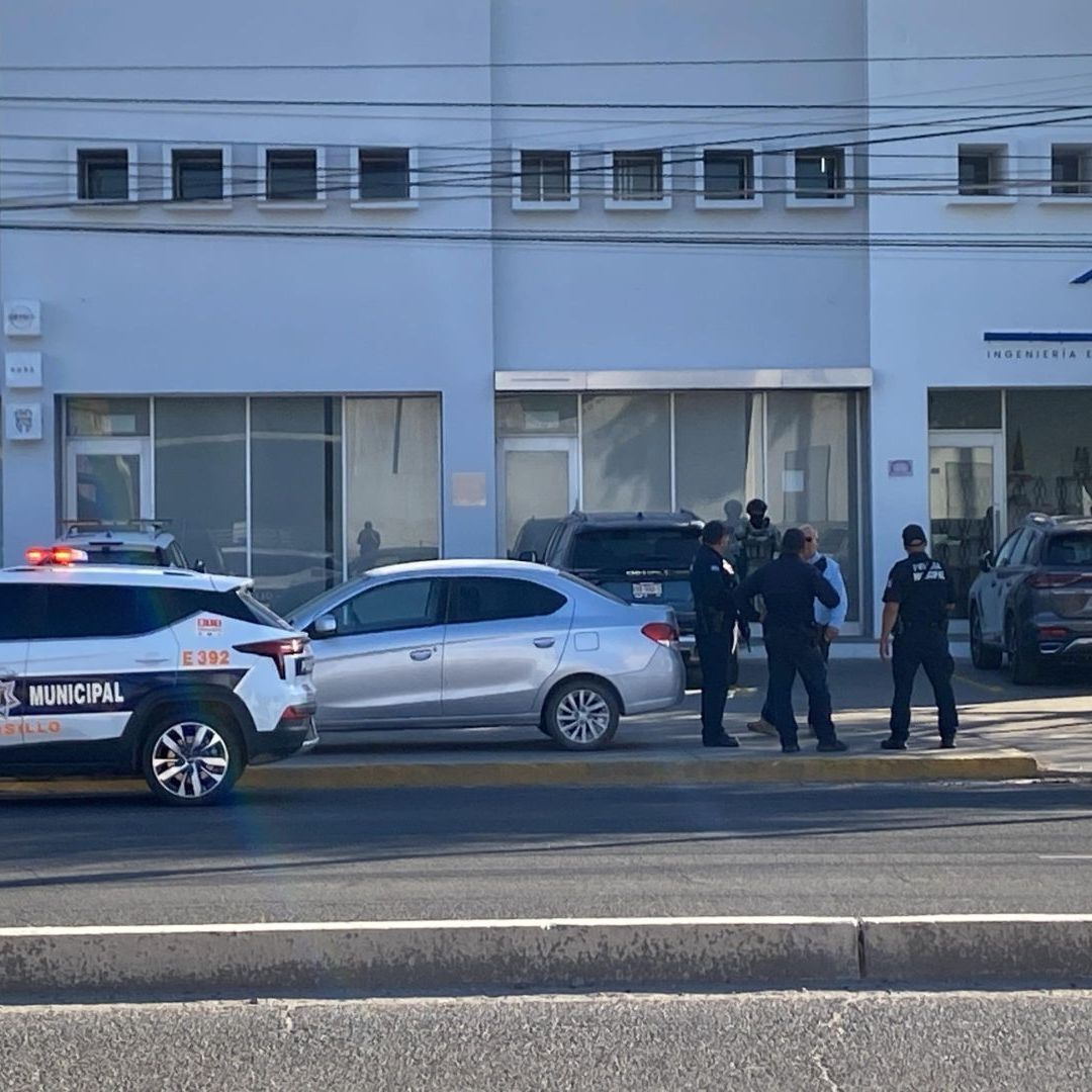 Hombres Armados Roban 300 Mil Pesos y Camioneta de Empleada de Constructora, en Hermosillo