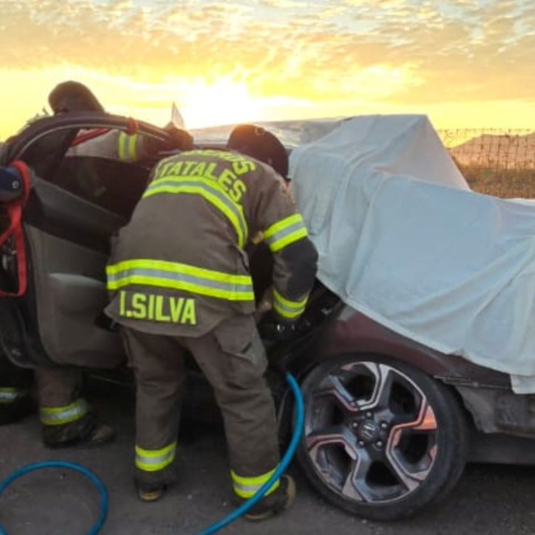 Tragedia en la Carretera 71: Bache Causa Choque que Mata a Dos Hermanos