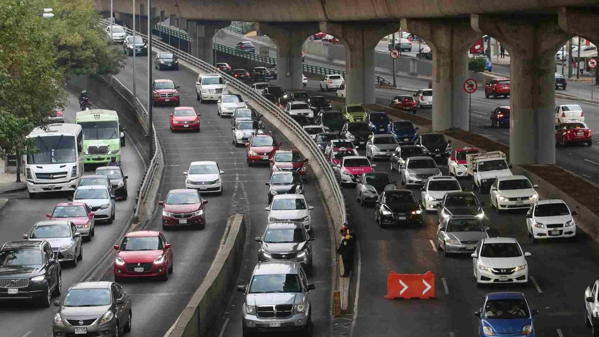 El Hoy no Circula establece que los autos con engomado verde no pueden transitar el 2 de febrero de 2023