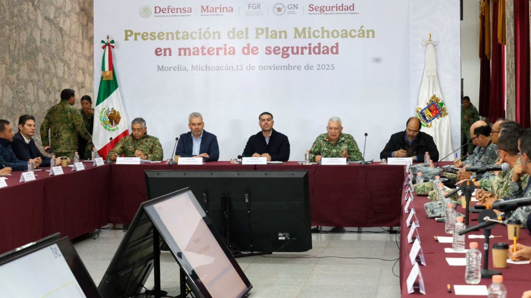Gabinete de Seguridad en Michoacán: Presentan Plan por la Paz; Harfuch Recorre Uruapan