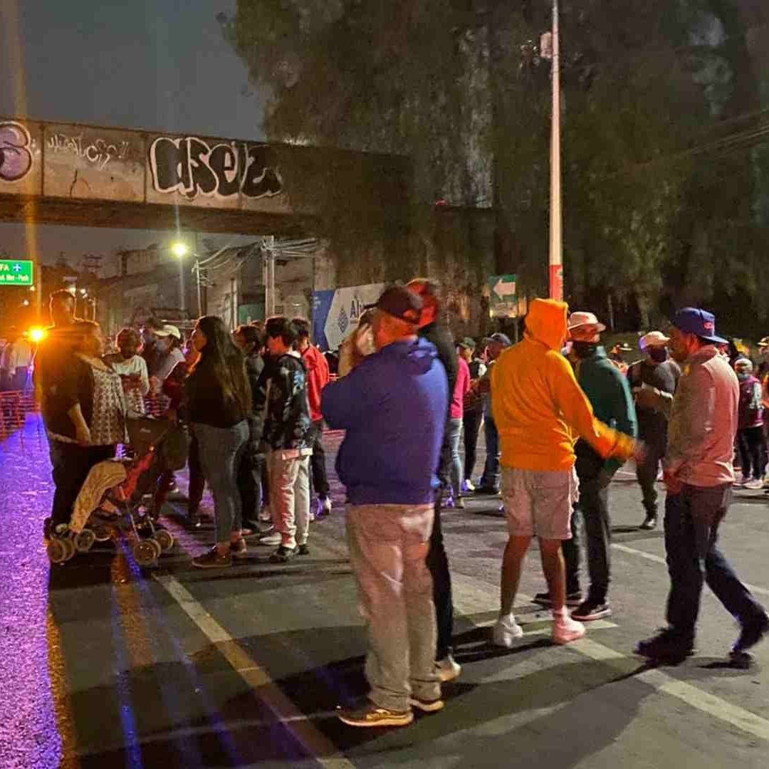 Bloqueo en Autopista México-Pachuca: Vecinos Denuncian Falta de Agua