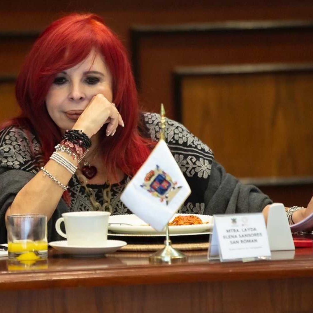 Captan a 'cercanos' de Layda Sansores recibiendo dinero