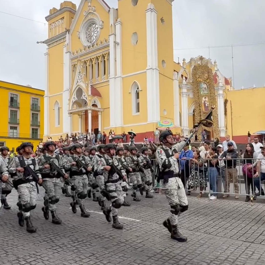 Calles Cerradas Xalapa Veracruz Desfile 20 de Noviembre 2025 Revolución Mexicana