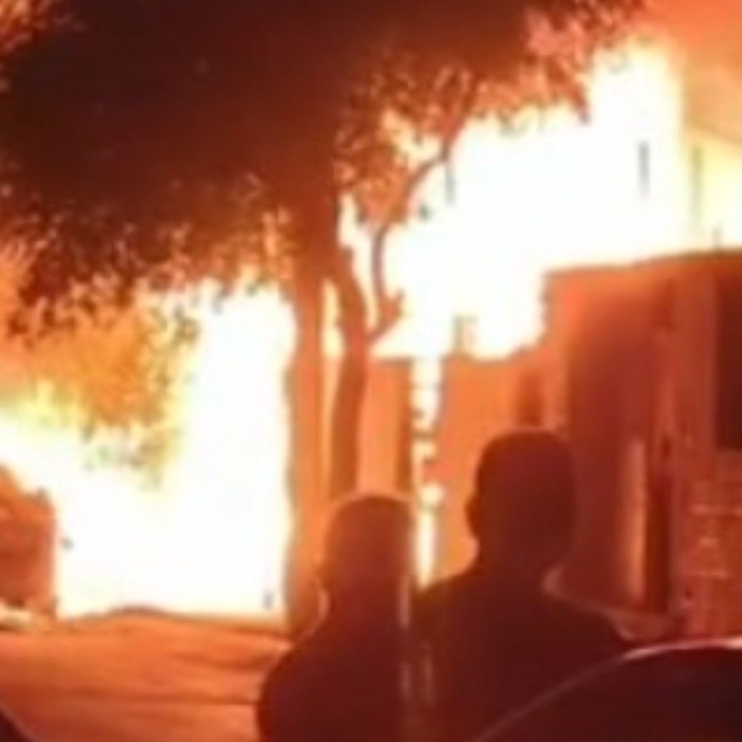 Incendio aviva llamas