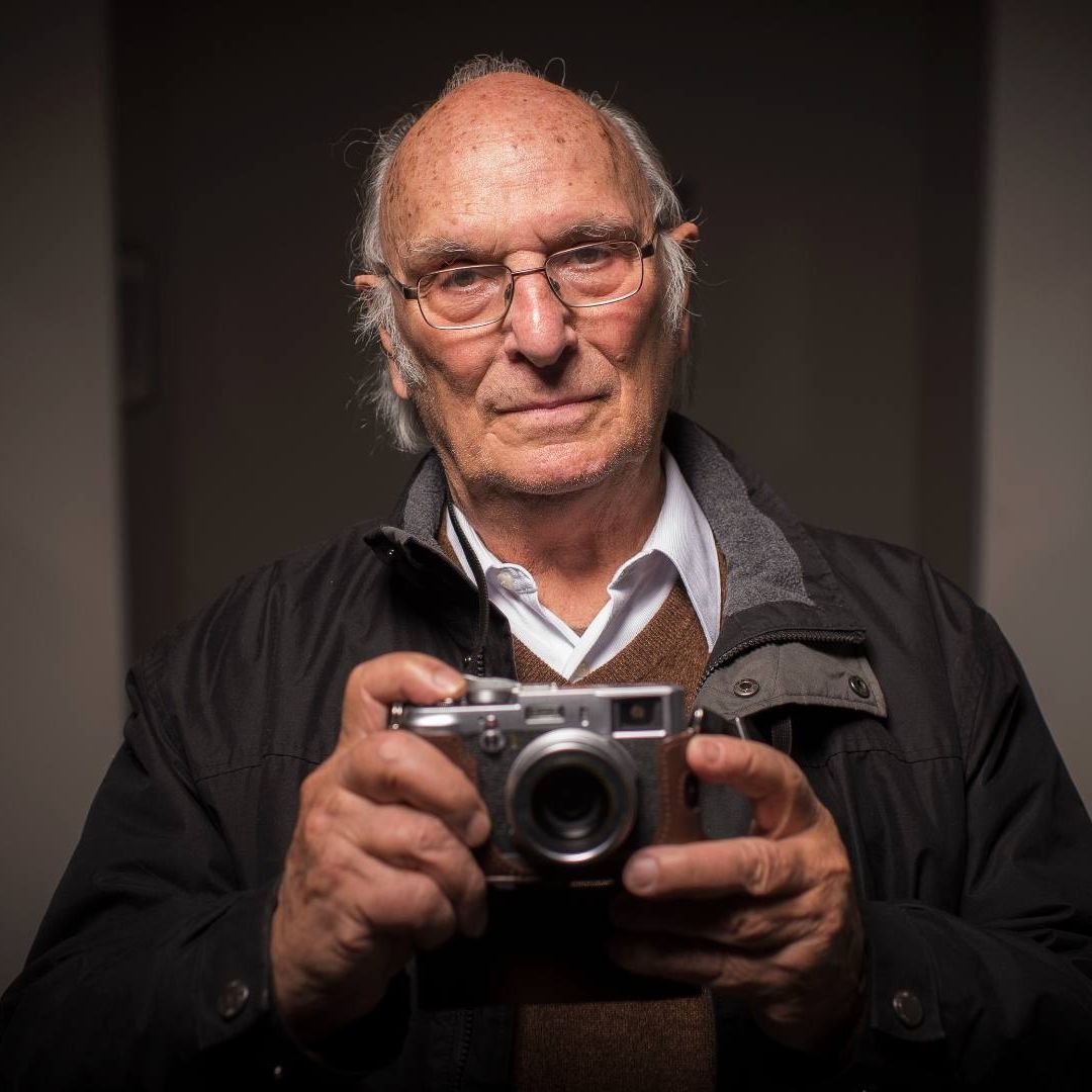 Carlos Saura Muere a los 91 Años; el Director de Cine Fallece Antes de Recibir el Goya