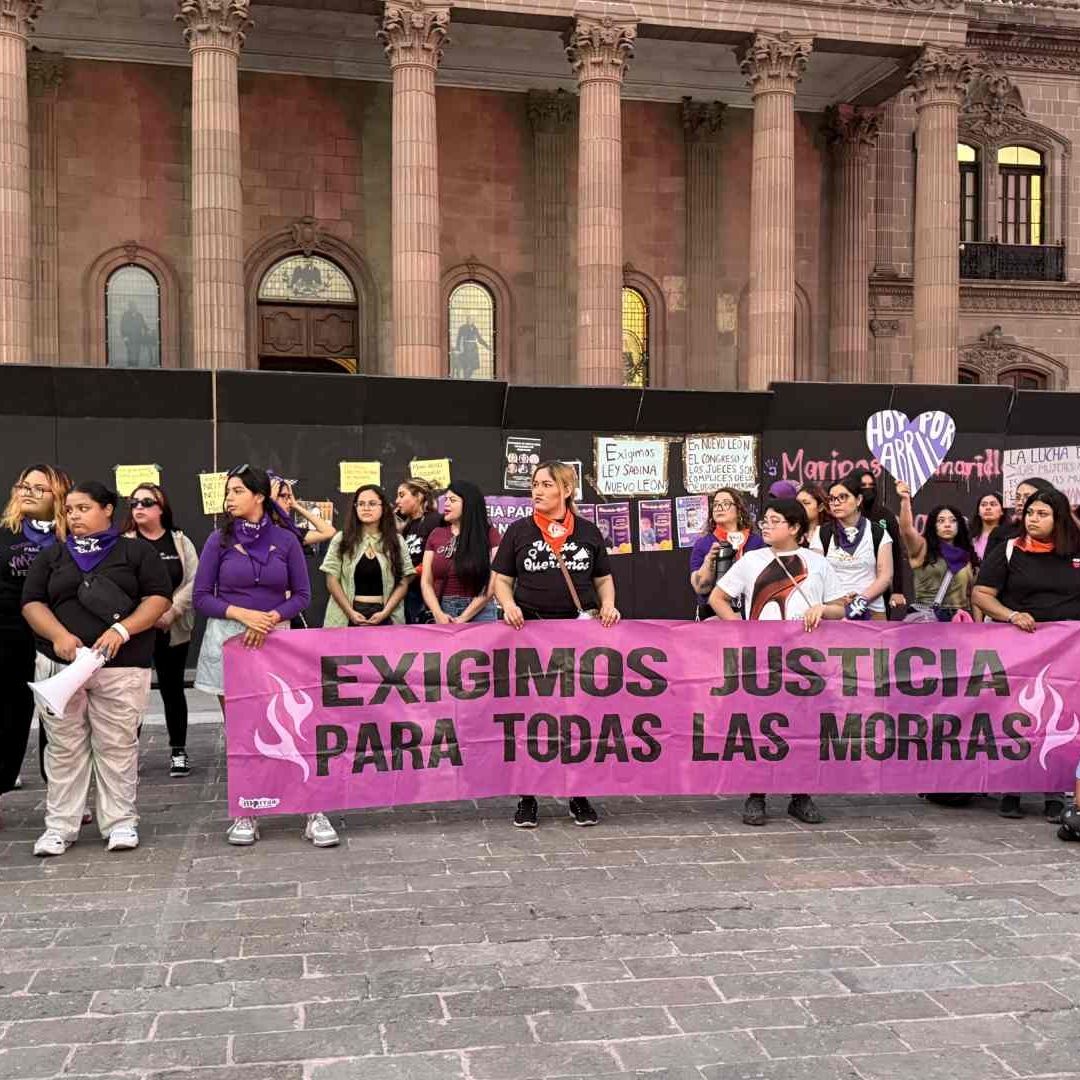 mujeres en marcha en Monterrey
