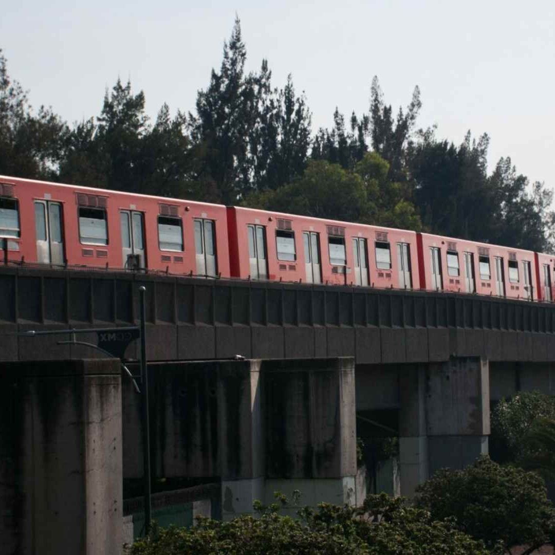 Metro CDMX: Refuerzan puente en Pantitlán