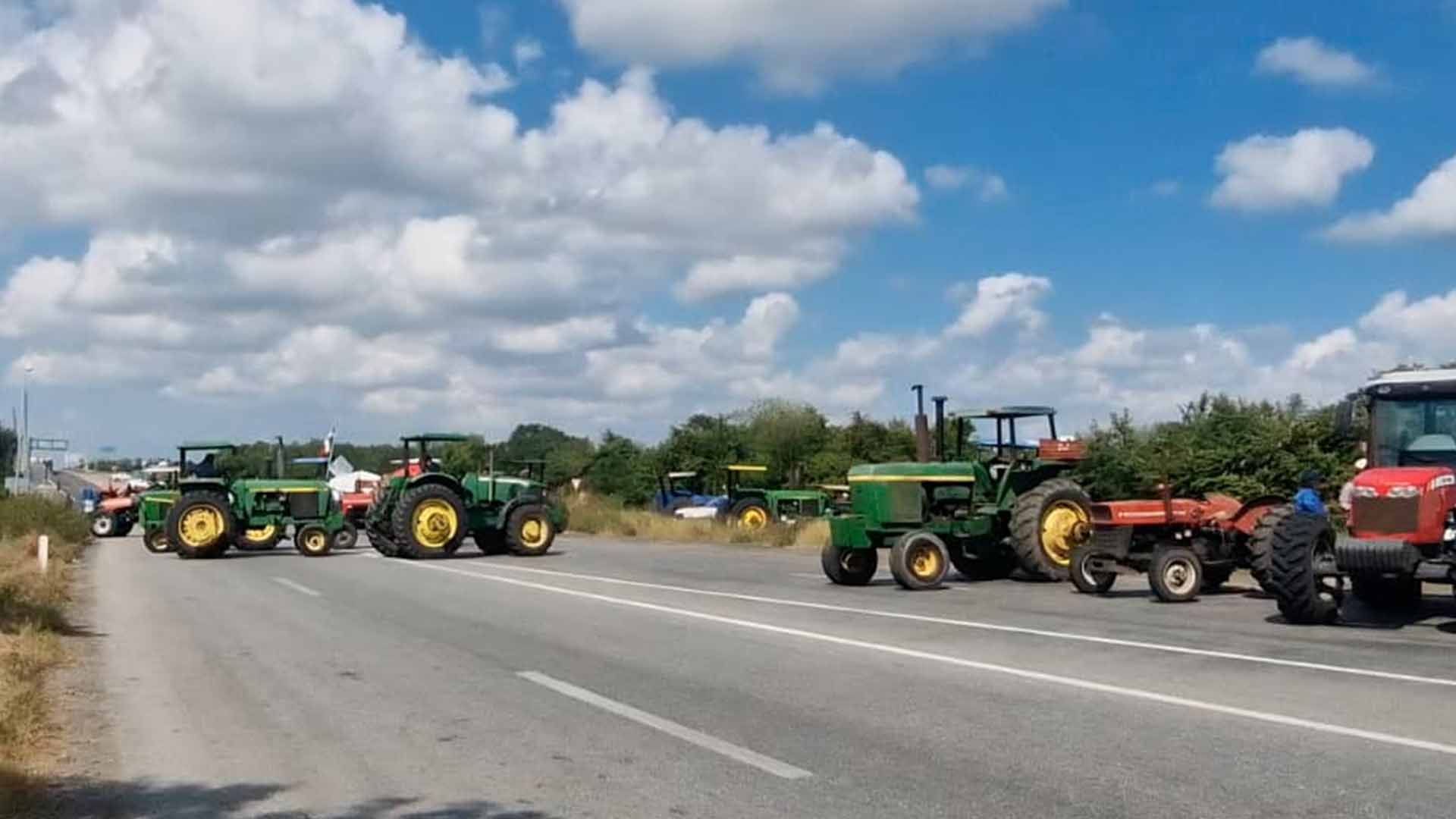 El Mega Bloqueo de Carreteras en Tamaulipas Continúa Este Martes. ¿Qué Tramos Están Cerrados?
