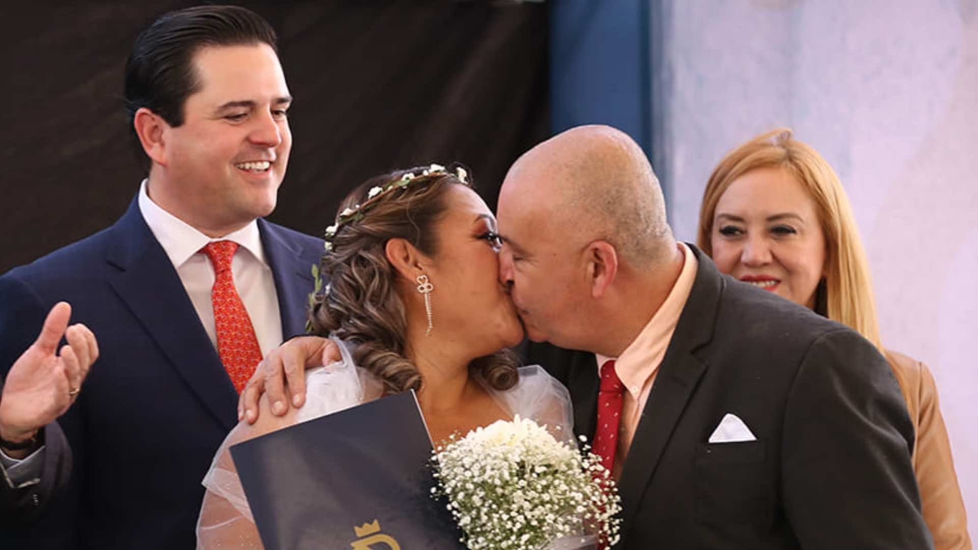 Pareja se vuelve a casar tras 43 años divorciados