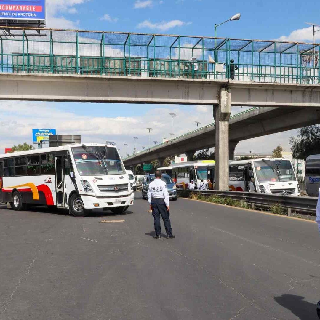 Bloque en la México-Querétaro
