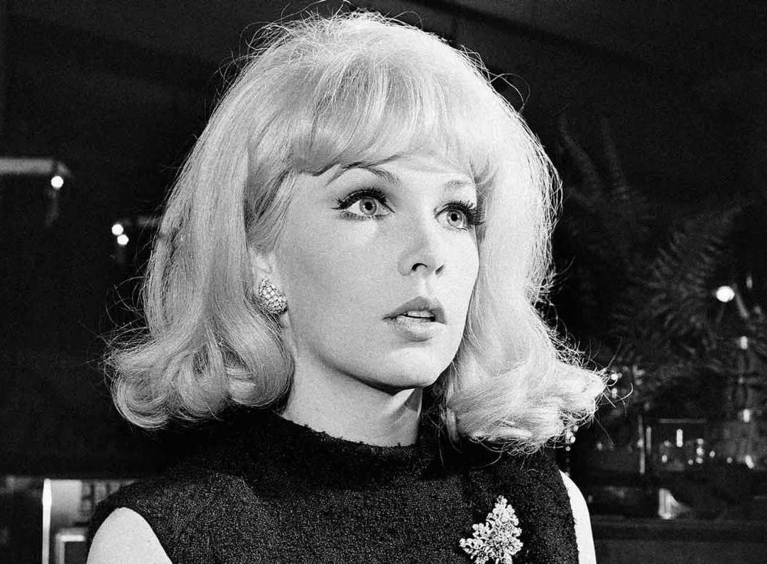 Stella Stevens destacó como actriz y directora en Hollywood