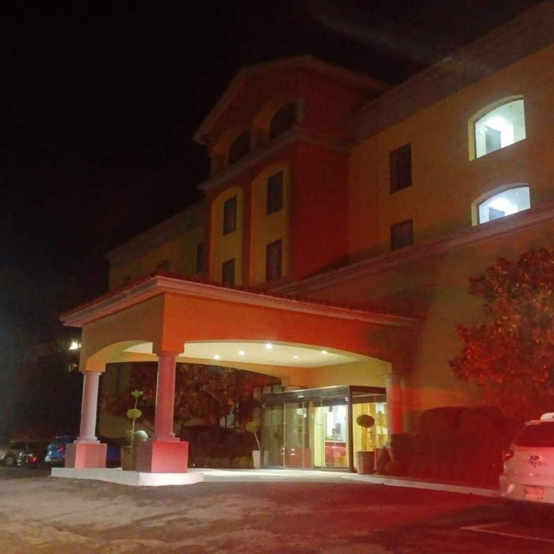 19 Personas se Intoxicaron por Monóxido de Carbono en Hotel de Nogales; Había 6 Menores