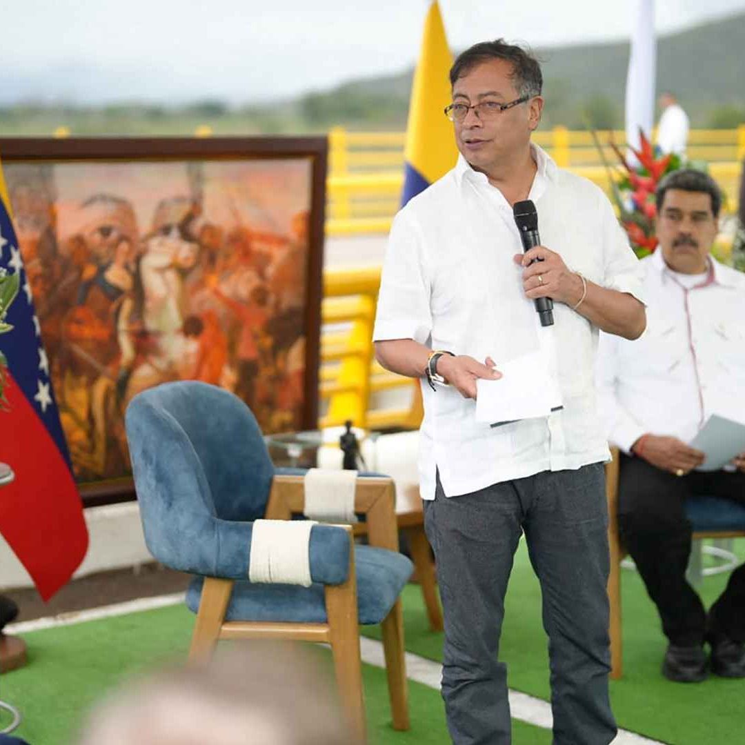 Una diputada planteó que el pleno que el Congreso peruano está "defendiendo a la Policía Nacional", tras lo cual enfatizó que "nadie puede ofenderla diciendo que son tropas nazis"