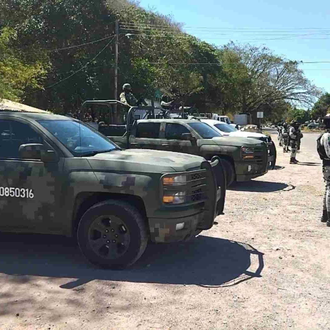 Detienen a 14 Personas con Armas, Drogas y Vehículos en Guerrero
