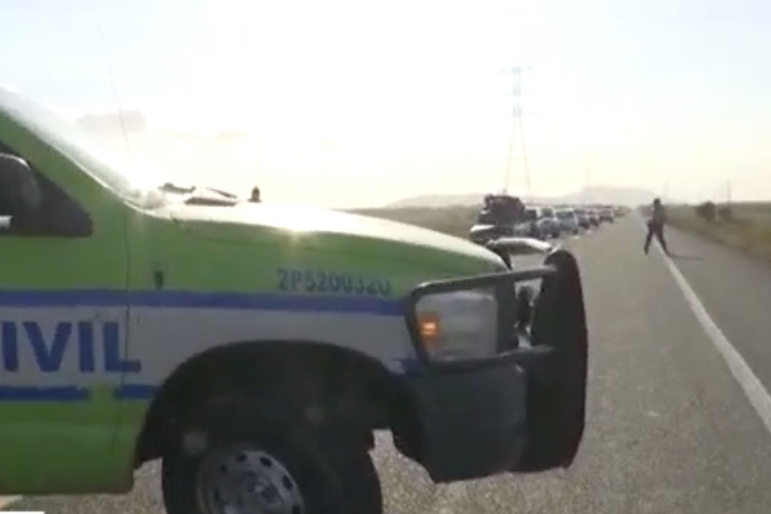 Tráiler Se Voltea por Fuertes Vientos en Oaxaca