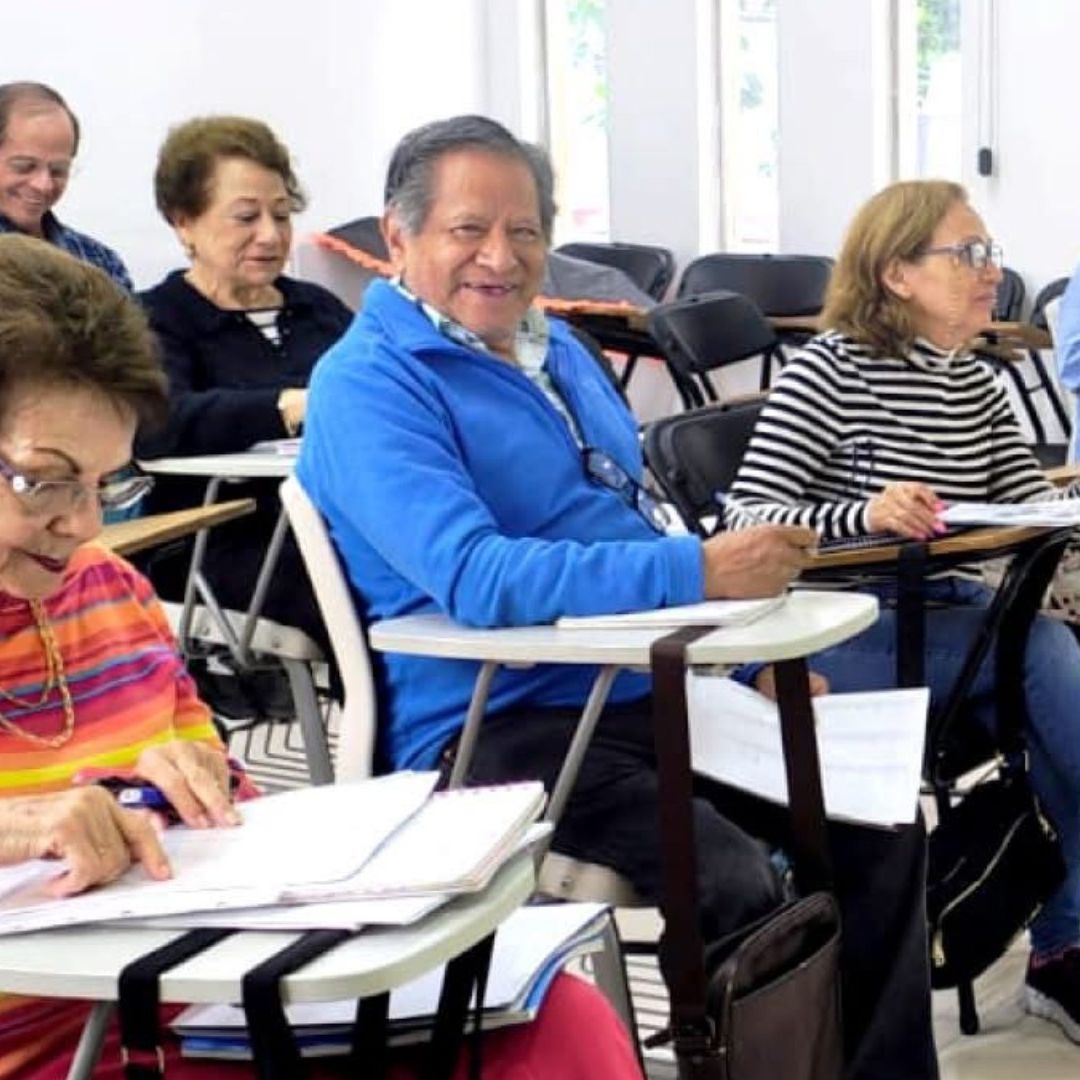 Dónde están los módulos para tramitar la tarjeta INAPAM 2025 para cobrar aguinaldo lista completa y horario