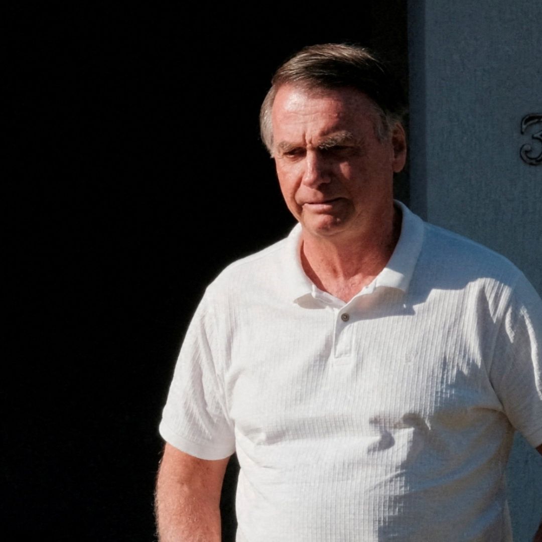 Detienen de Forma Preventiva a Expresidente Jair Bolsonaro; Intentó Romper Tobillera Electrónica