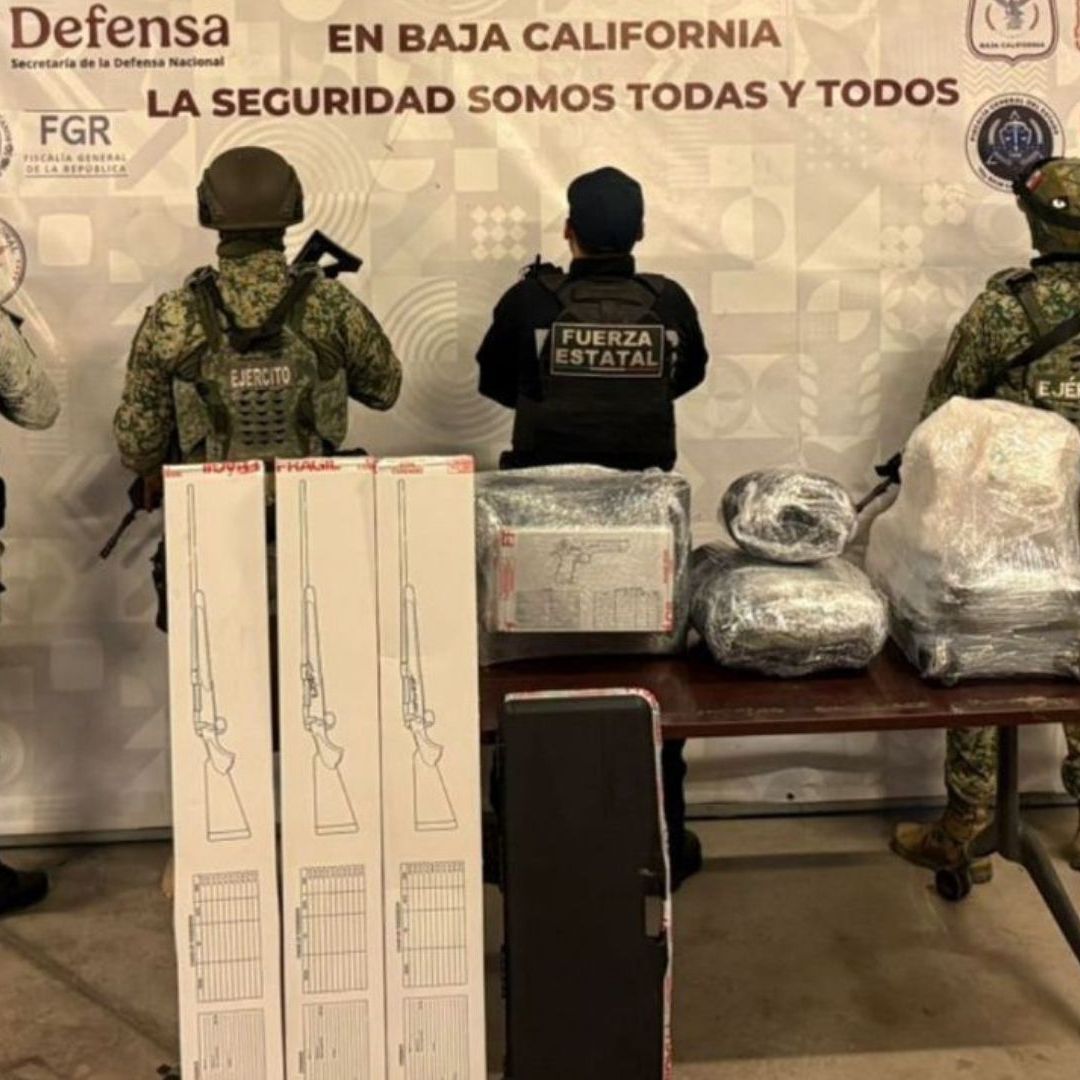 Autoridades Encuentran Armamento en Maletas en Tijuana