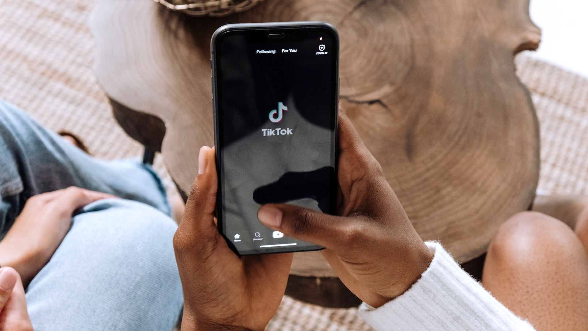 Aquí puedes saber cómo descargar TikTok y activar el filtro adolescente