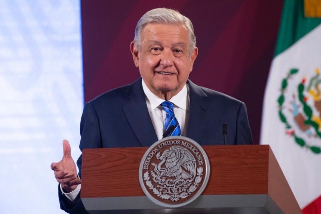 El presidente Andrés Manuel López Obrador presenta su mañanera desde Palacio Nacional