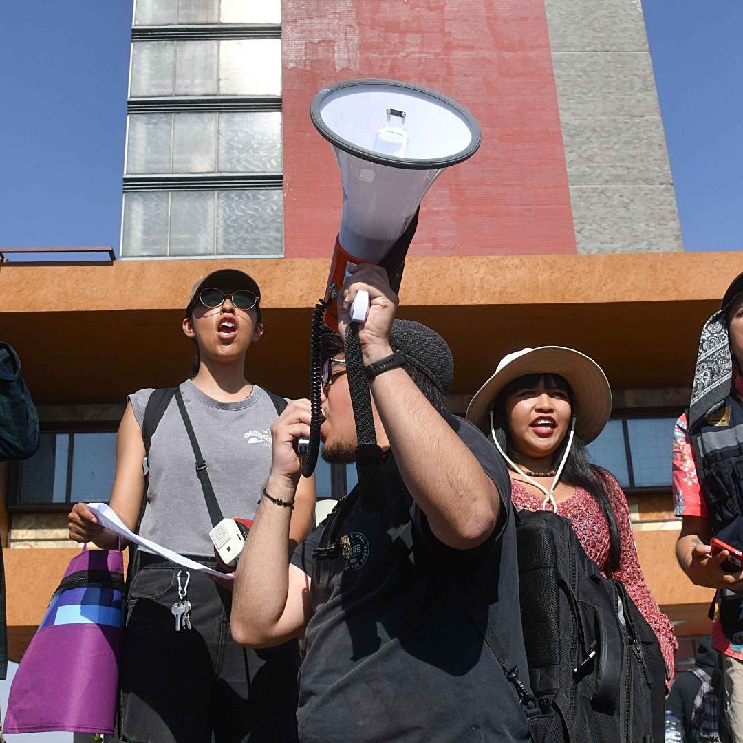 Estudiantes protestan en Ciudad Universitaria para exigir comedores subsidiarios, en abril 2025. Foto: Cuartoscuro | Archivo