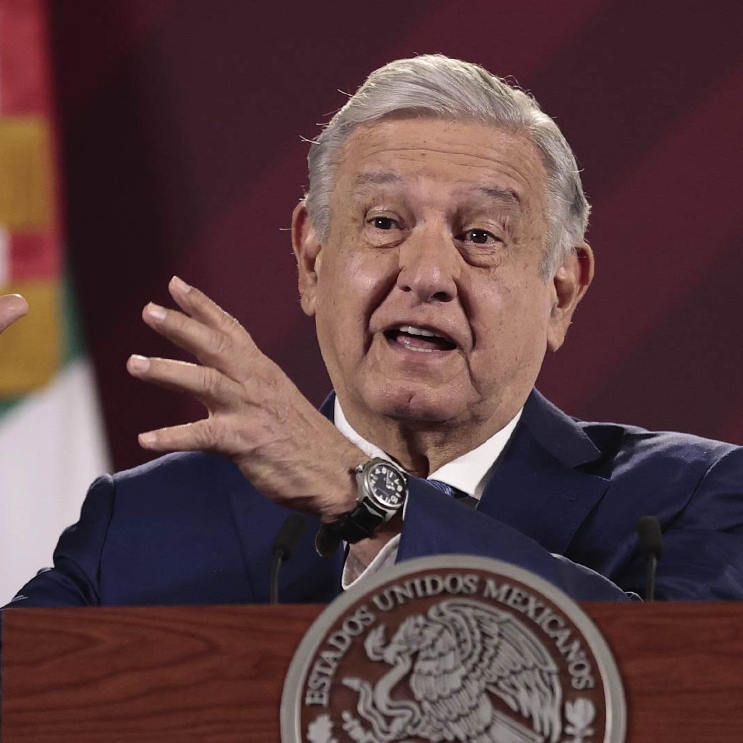 El presidente Andrés Manuel López Obrador presenta su mañanera desde Palacio Nacional
