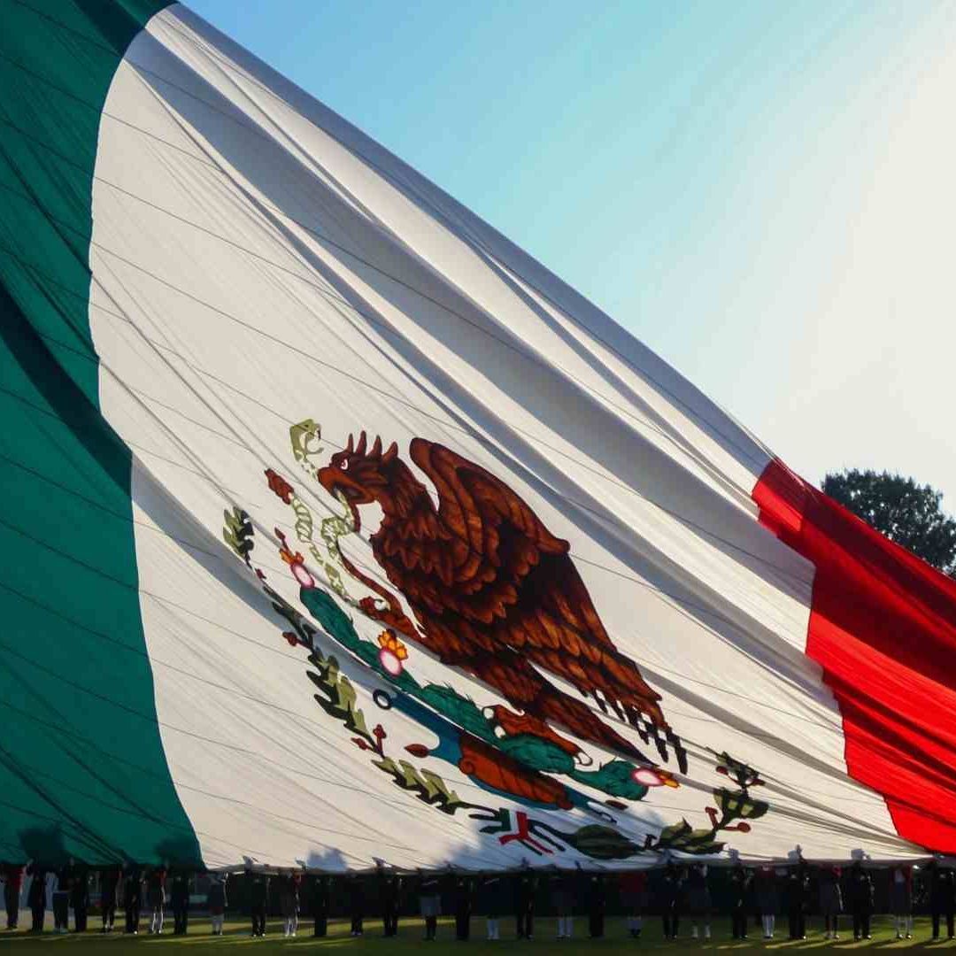 Resumen de la primera bandera de México, desde cuál fue hasta el año en que se creó