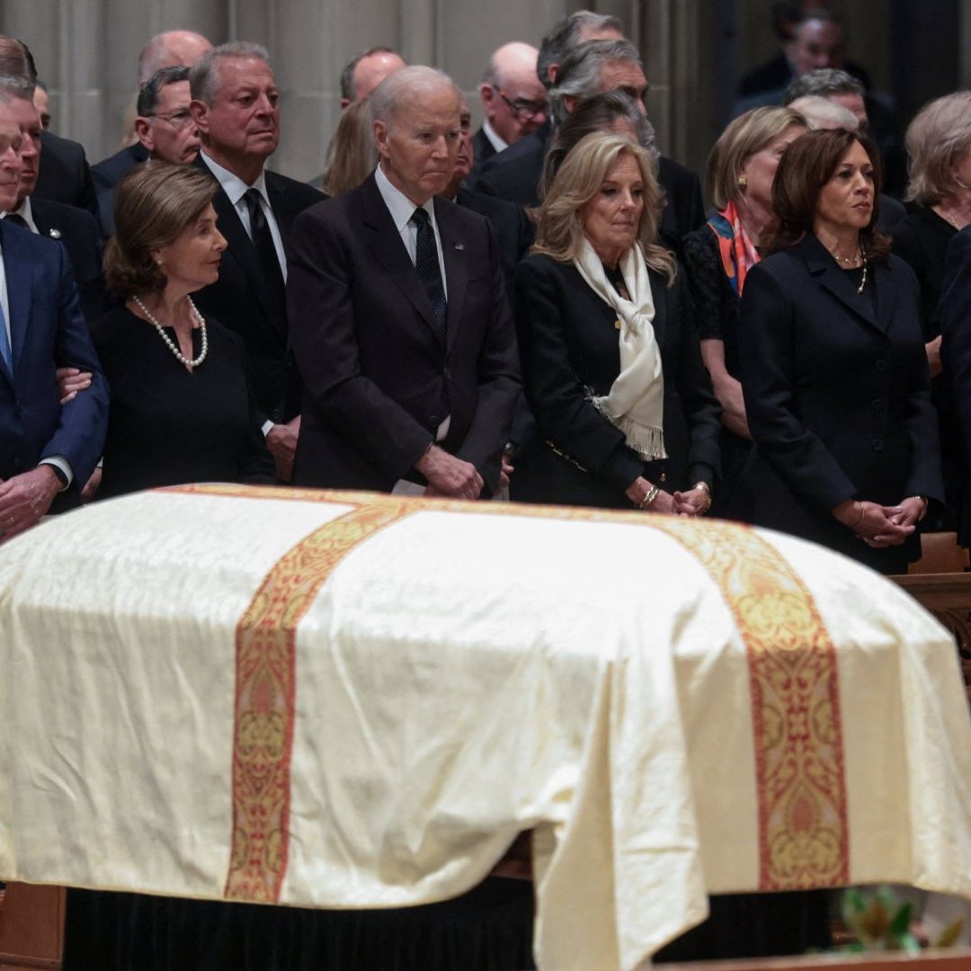 ¿Trump No Fue Invitado a Funeral de Dick Cheney? Fueron Expresidentes, Republicanos y Demócratas