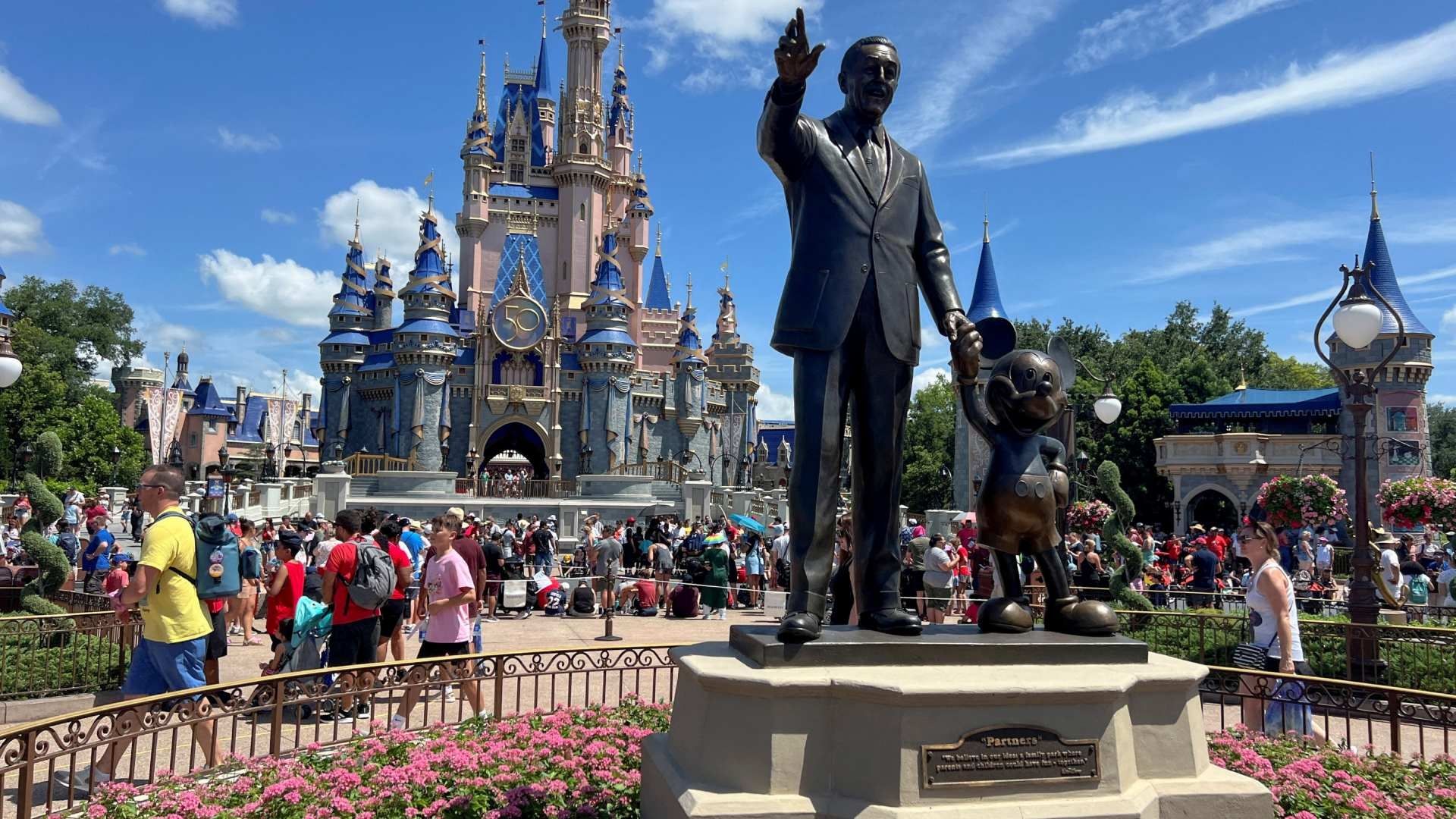 ¿Qué Está Pasando en Disney World? Confirman Quinta Muerte en 5 Semanas