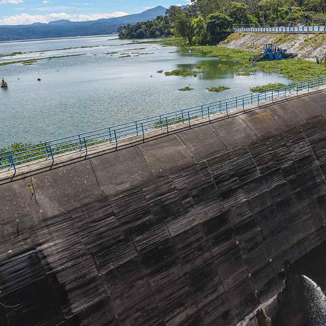 Presa de Valle de Bravo del Sistema Cutzamala en octubre 2025. Foto: Cuartoscuro | Archivo