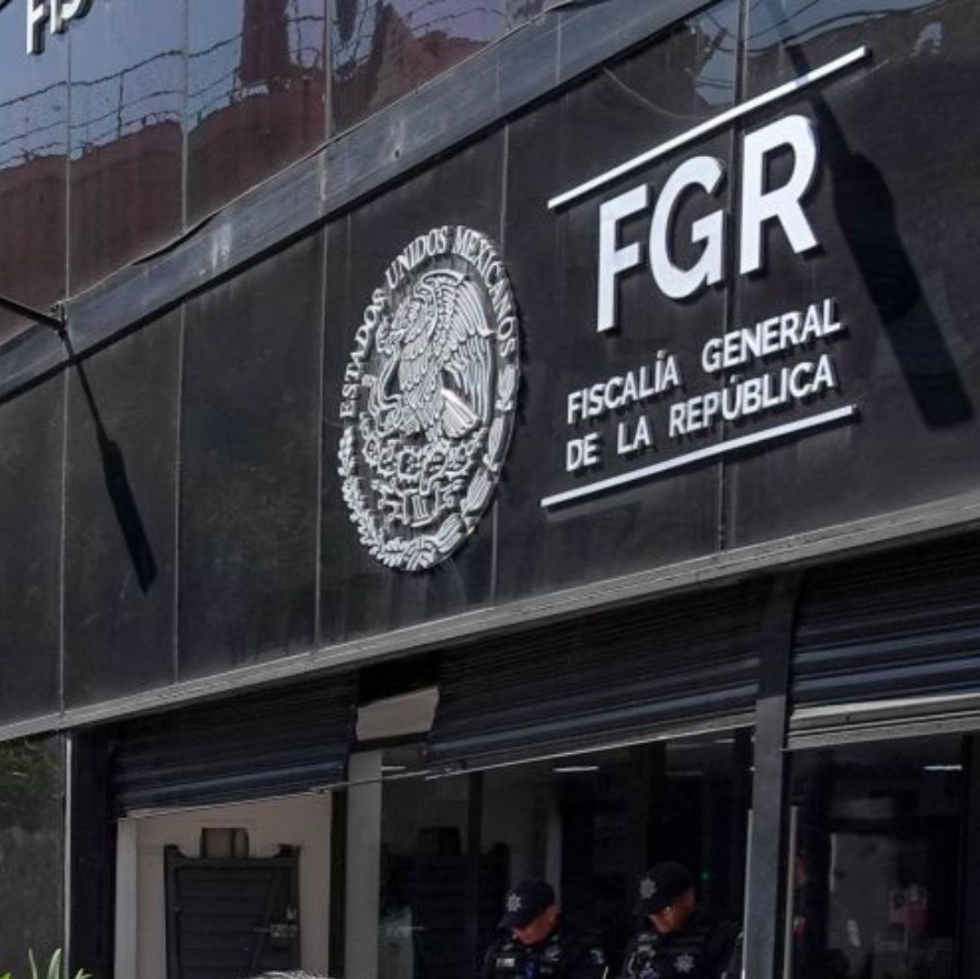 Un edificio con letras que dicen FGR.