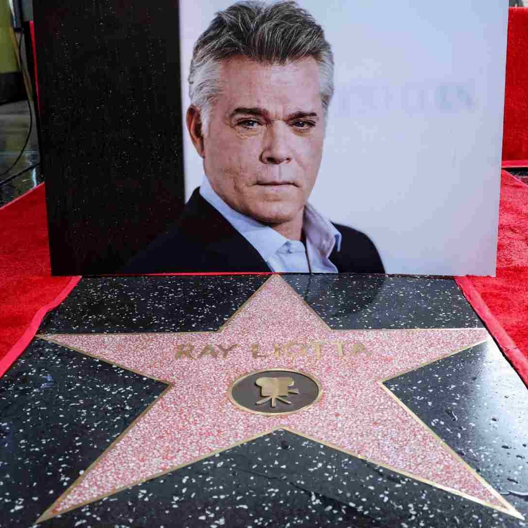Colocan estrella de Ray Liotta en Paseo de la Fama en Hollywood