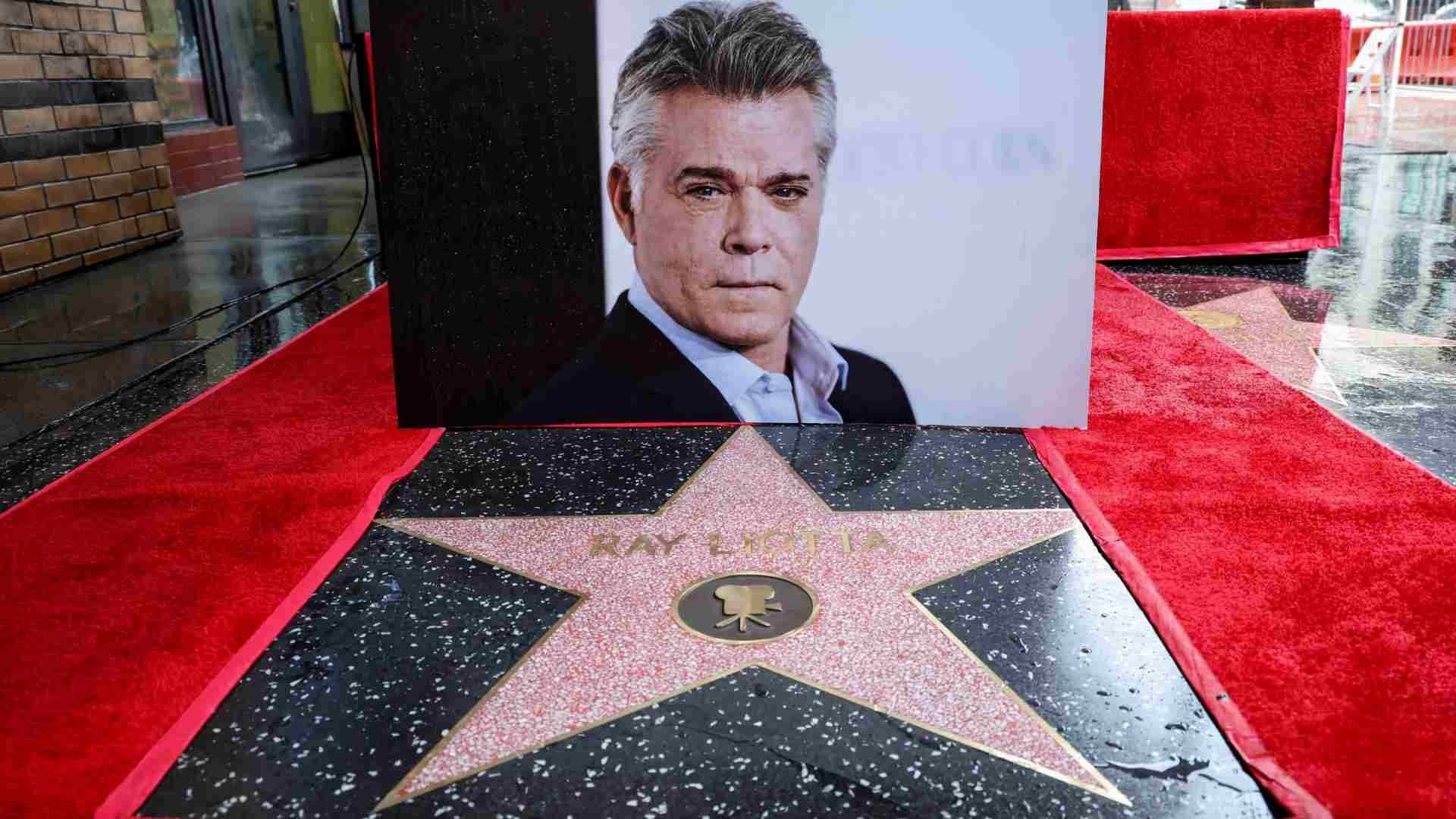 Colocan estrella de Ray Liotta en Paseo de la Fama en Hollywood