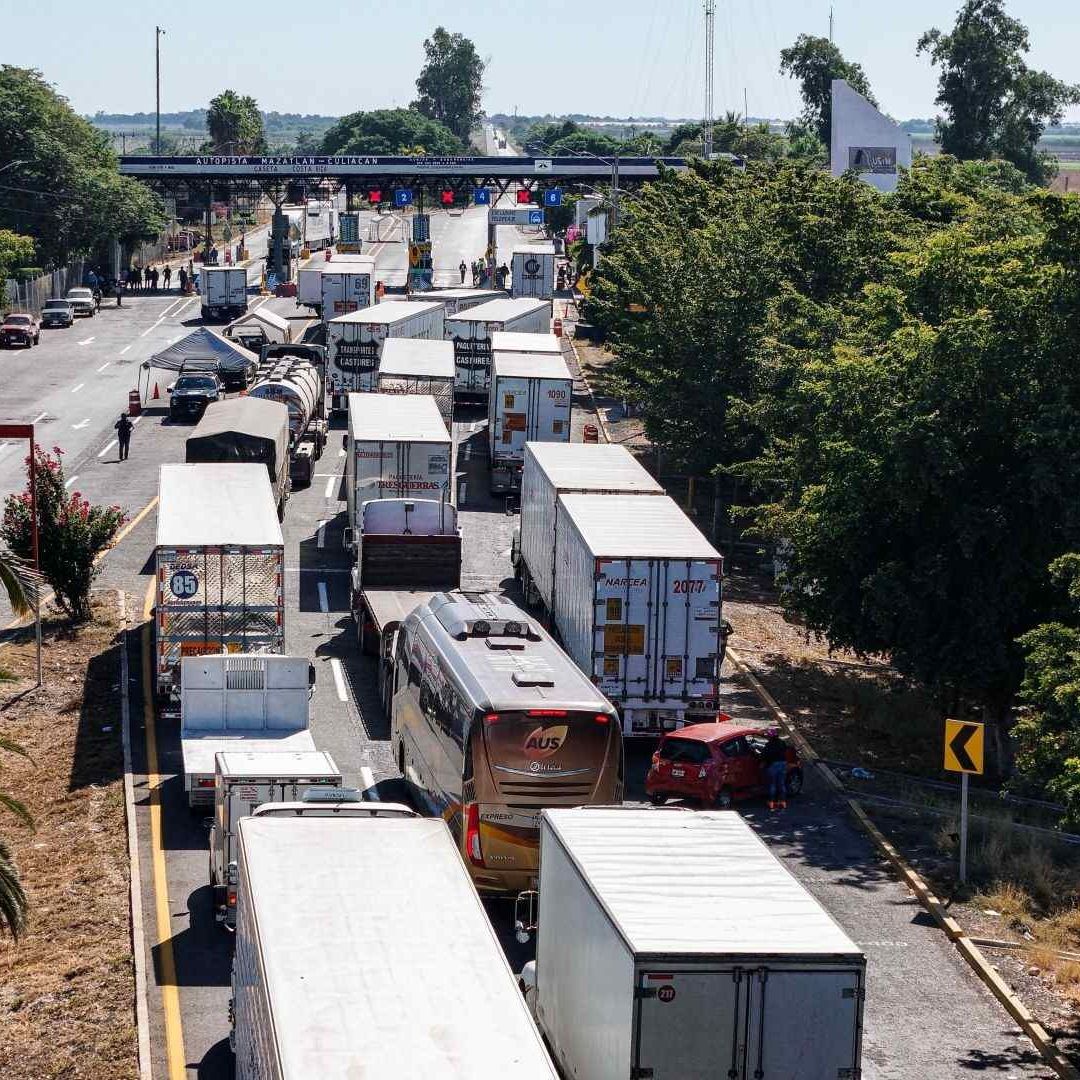 Bloqueo en carretera de Culiacán, Sinaloa, del 25 de noviembre 2025