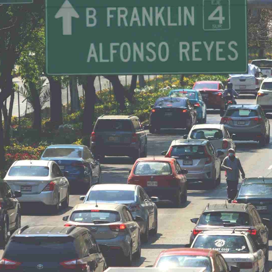 Los autos con engomado rojo no podrán circular el miércoles 1 de marzo 2023