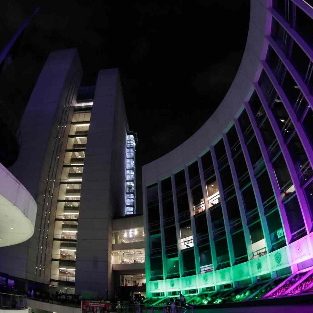 Iluminan Senado por Día de las Enfermedades Raras
