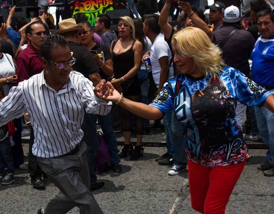 Baile sonidero en el Centro de la CDMX