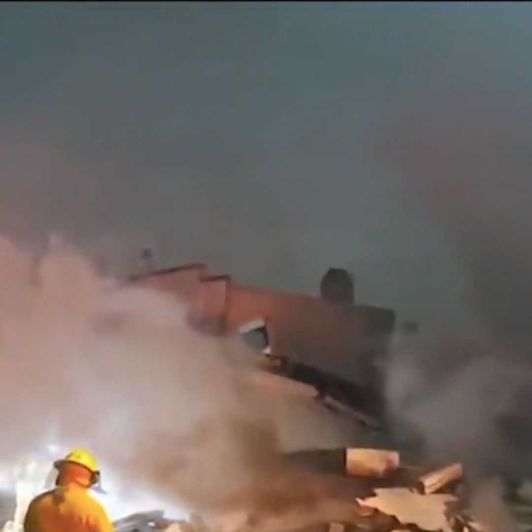 Casa dañada tras explosión por pirotecnia