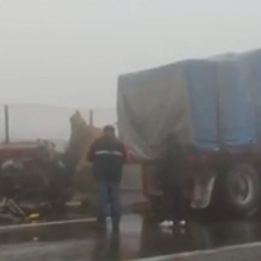 Choque en vehículos de carga en Autopista Saltillo-Monterrey