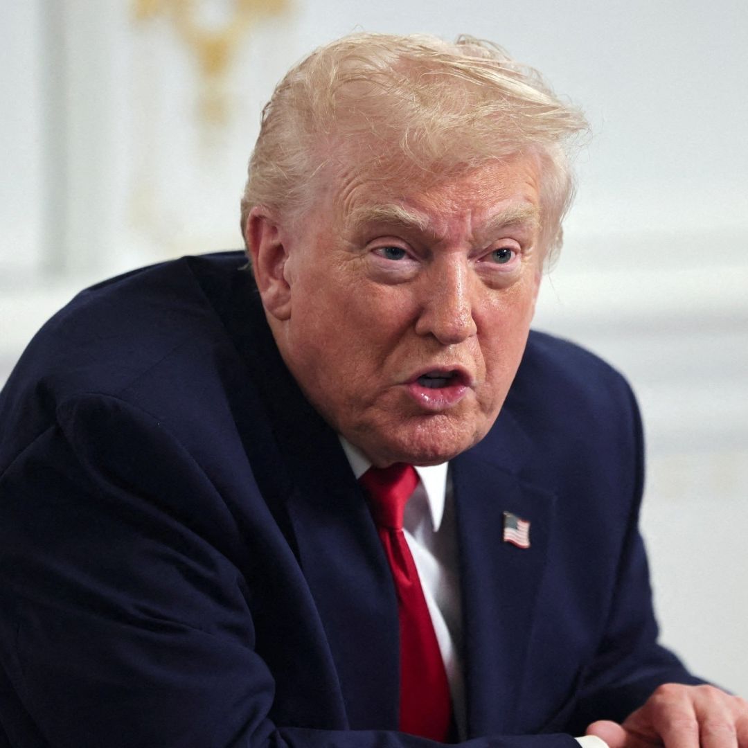 El Presidente Donald Trump Insulta a una Reportera: la Llama "Estúpida"
